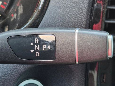 Used 2018 Mercedes-Benz Metris Passenger image 12