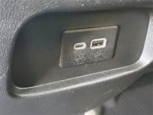 Certified 2023 Cadillac XT5 Luxury w/ LPO, Floor Liner Package image 31