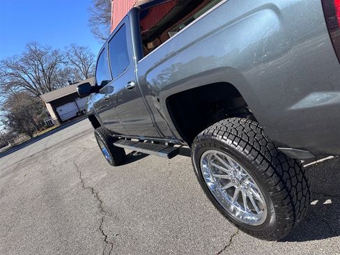 Used 2018 Chevrolet Silverado 1500 LT w/ All Star Edition image 12