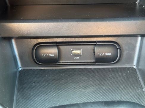 Certified 2025 Kia Soul LX image 20