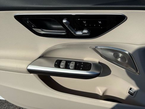 Certified 2024 Mercedes-Benz C 300 4MATIC Sedan image 14
