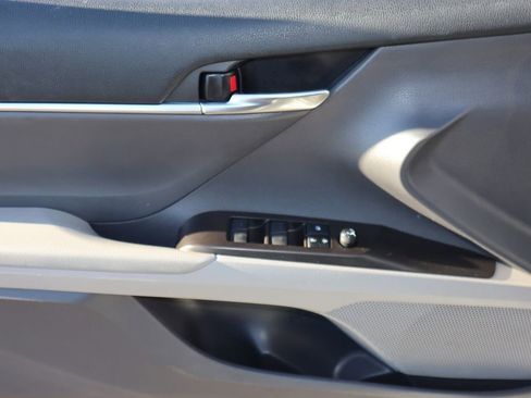 Used 2021 Toyota Camry LE image 16