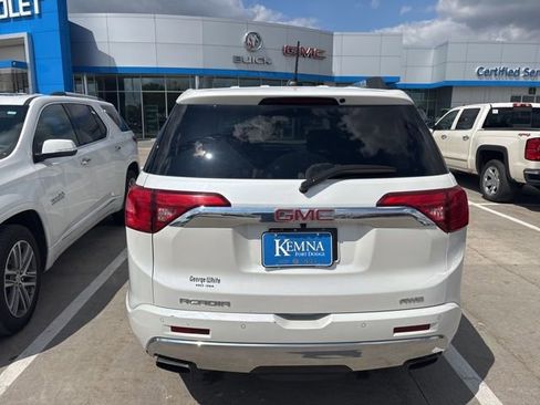Used 2018 GMC Acadia Denali w/ Technology Package AWD/4WD image 6
