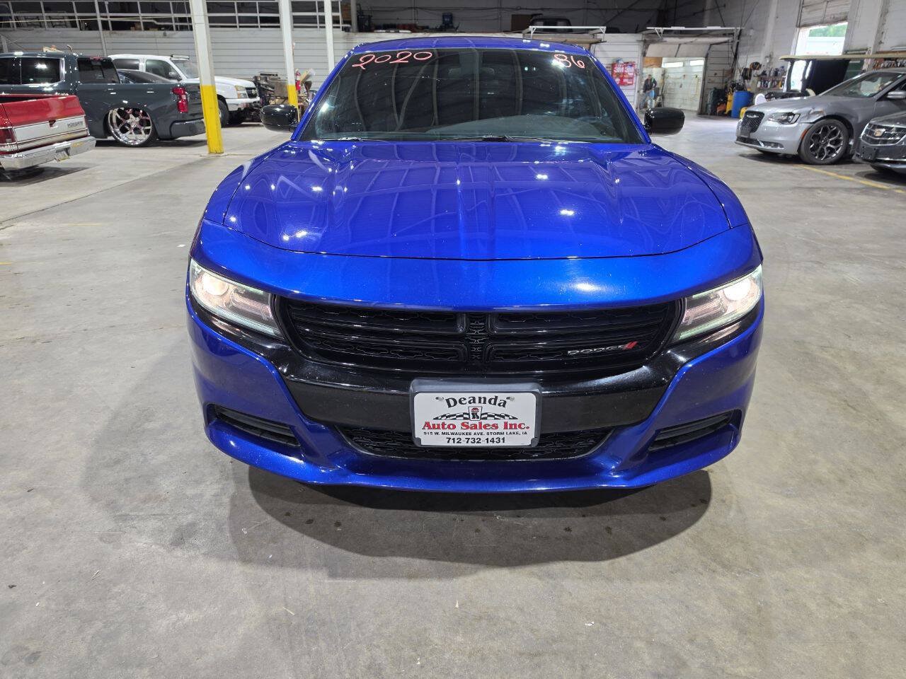 Used 2020 Dodge Charger SXT w/ Blacktop Package RWD image 23
