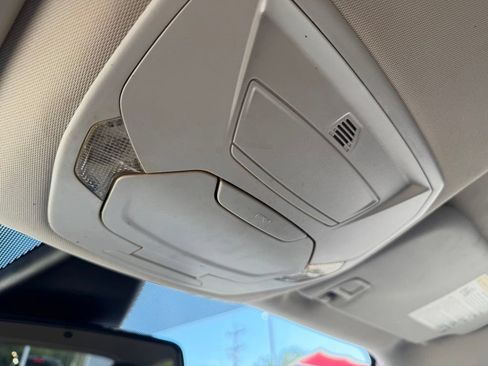 Used 2019 Ford Escape SEL w/ Ford Safe & Smart Package AWD/4WD image 9