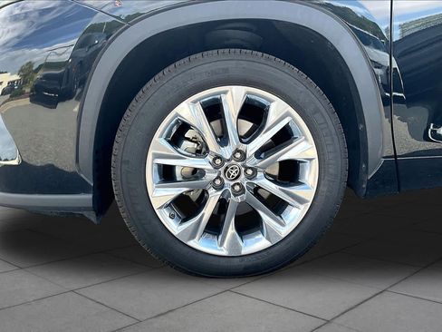Used 2020 Toyota Highlander Limited FWD image 10
