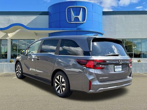 New 2026 Honda Odyssey EX-L image 4