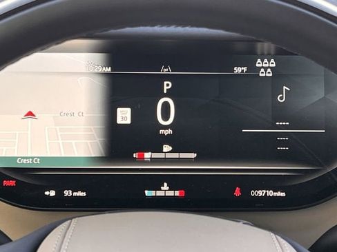 Used 2025 Land Rover Range Rover Long Wheelbase SE image 16