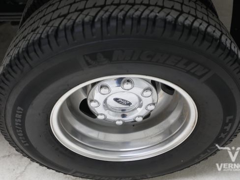 Used 2025 Ford F350 Lariat AWD/4WD image 38