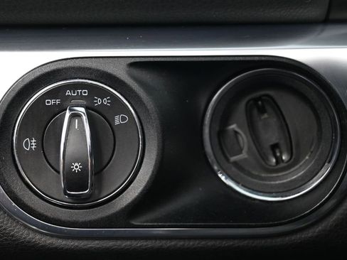 Used 2016 Porsche Boxster RWD image 19