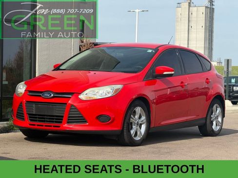 Used 2013 Ford Focus SE w/ SE Winter Pkg FWD image 1