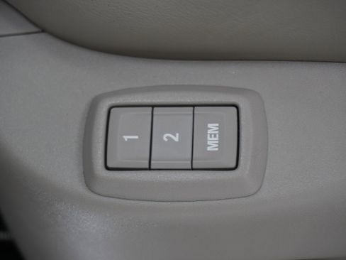 Used 2014 Cadillac SRX Premium image 16