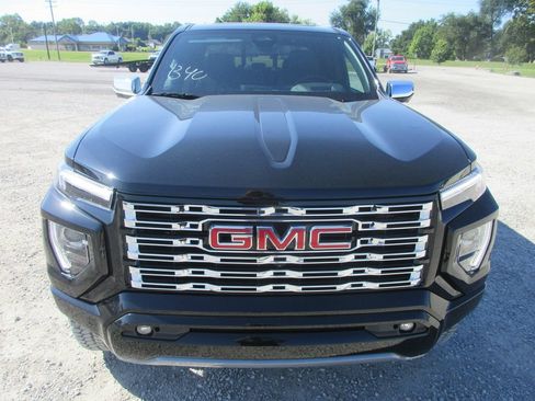 New 2026 GMC Canyon Denali AWD/4WD image 11