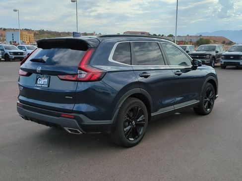 Used 2024 Honda CR-V Sport Touring image 3