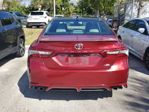 Used 2018 Toyota Camry XSE image 7