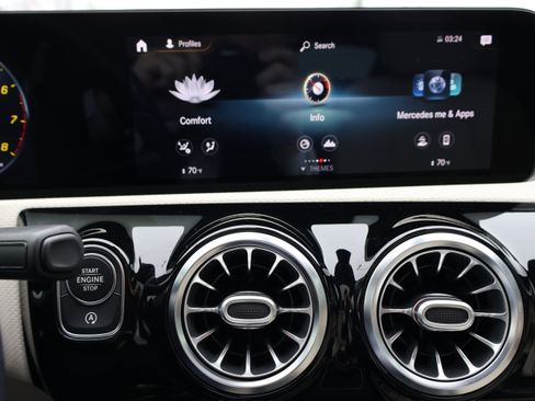 Certified 2021 Mercedes-Benz CLA 250 image 35