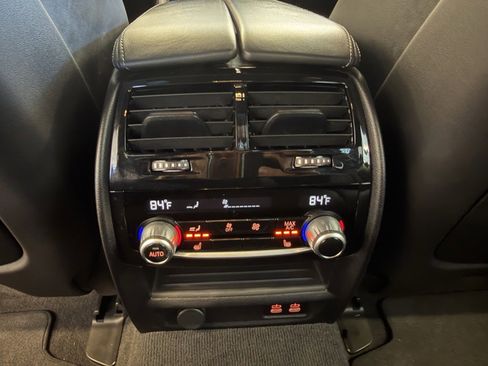 Used 2022 BMW M5 w/ Executive Package image 46