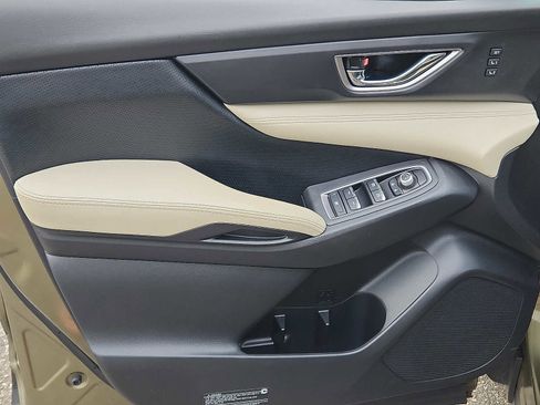 Used 2023 Subaru Ascent Limited image 12
