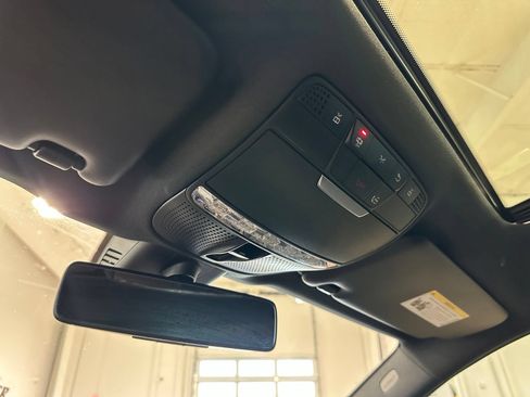 Used 2020 Mercedes-Benz E 350 Sedan image 29