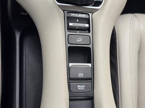 Used 2024 Honda HR-V EX-L image 21