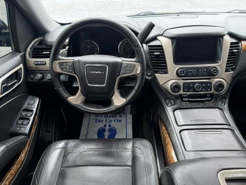 Used 2015 GMC Yukon Denali w/ Touring Package AWD/4WD image 13