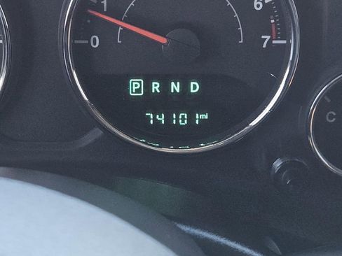 Used 2015 Jeep Wrangler Unlimited Sahara w/ Max Tow Package image 27