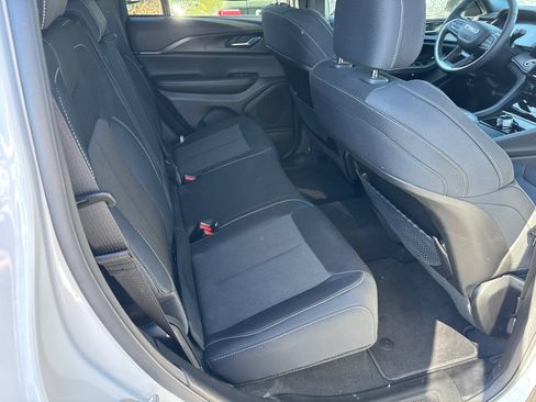 Used 2024 Jeep Grand Cherokee Laredo X w/ Luxury Tech Group I image 13