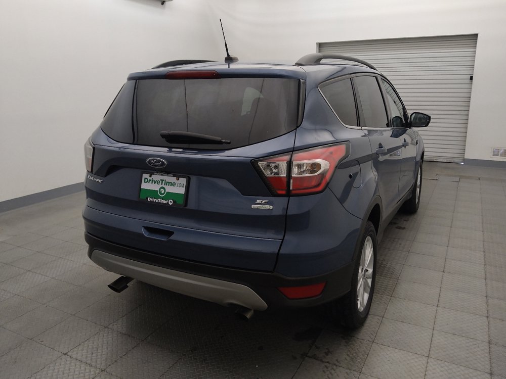 Used 2018 Ford Escape SE FWD image 7