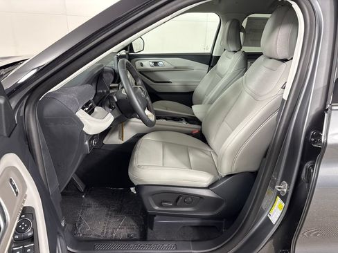 New 2026 Ford Explorer Active w/ Active Comfort Package RWD image 27