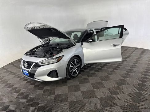 Used 2022 Nissan Maxima SV w/ Floor Mat Group FWD image 13