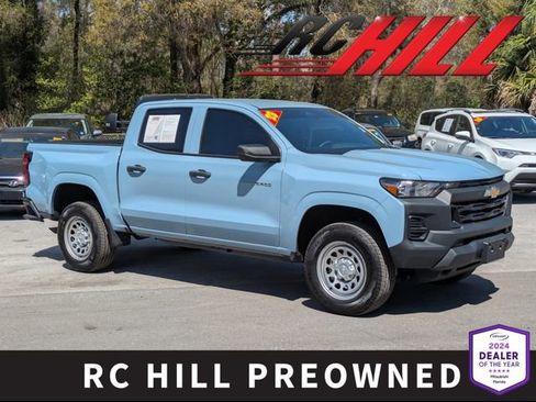Used 2025 Chevrolet Colorado W/T image 1