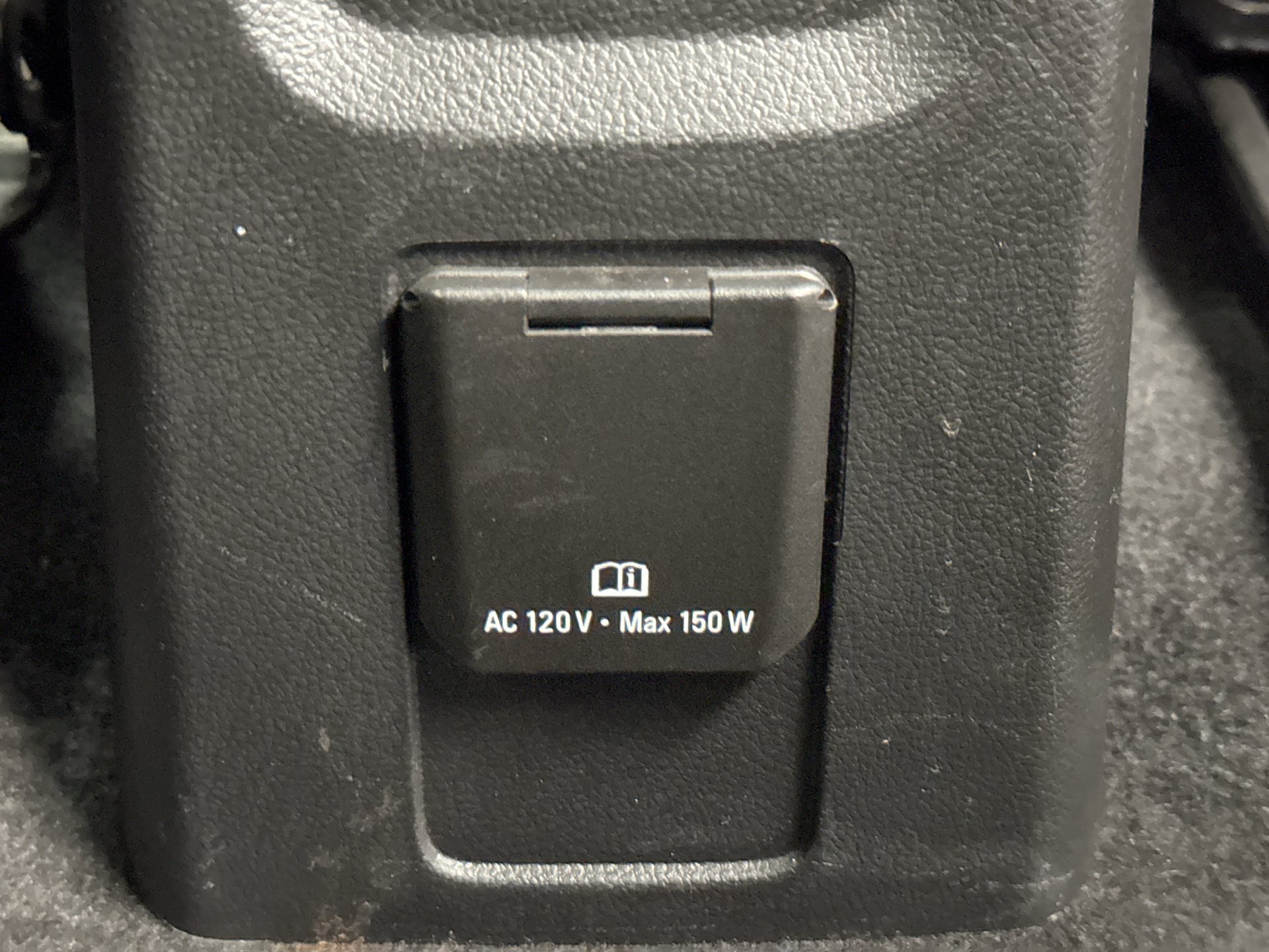 Used 2016 Buick Encore Sport Touring FWD image 18