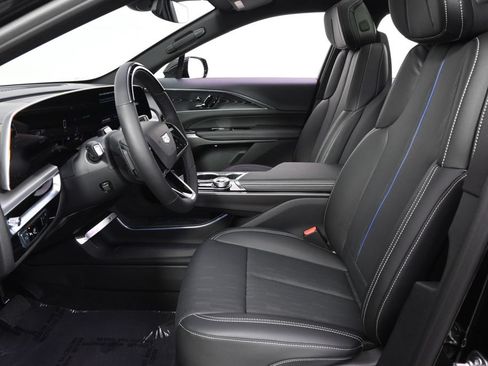 New 2026 Cadillac Lyriq Luxury w/ LPO, Floor Liner Package AWD/4WD image 13