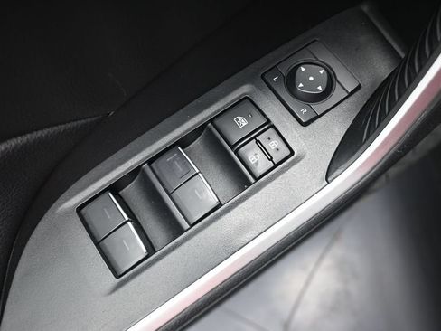 Used 2024 Toyota RAV4 XLE FWD image 20