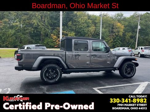 Used 2024 Jeep Gladiator Mojave AWD/4WD image 5