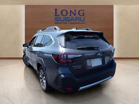 Certified 2025 Subaru Outback Limited image 6