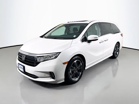 Certified 2023 Honda Odyssey Elite image 3