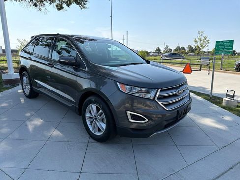 Used 2017 Ford Edge SEL w/ Equipment Group 201A FWD image 2