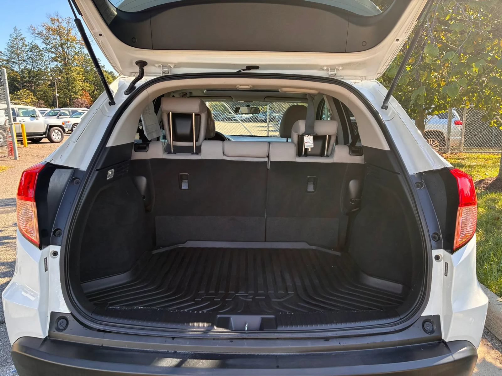 Used 2016 Honda HR-V EX image 39