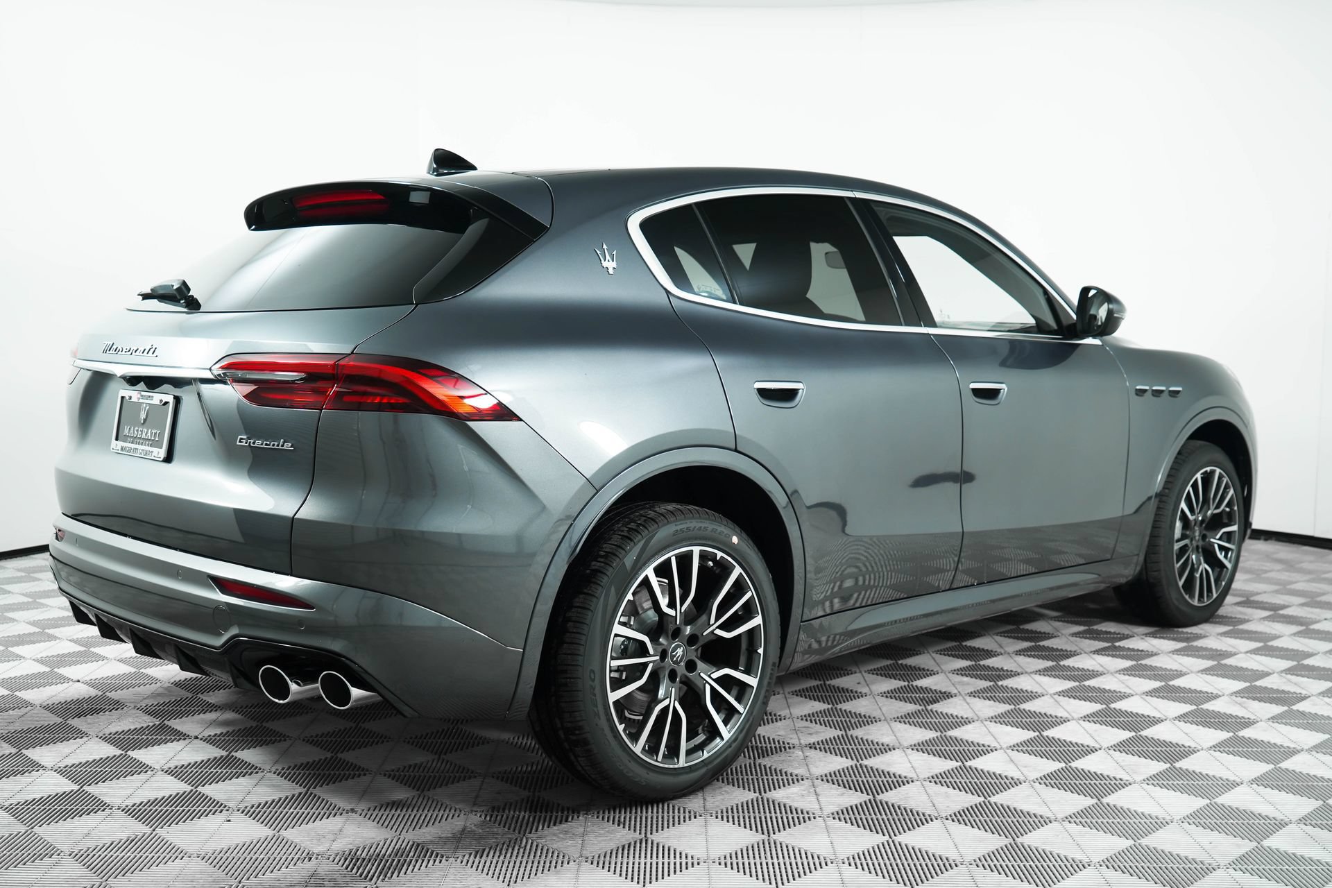 Used 2025 Maserati Grecale GT AWD/4WD image 7