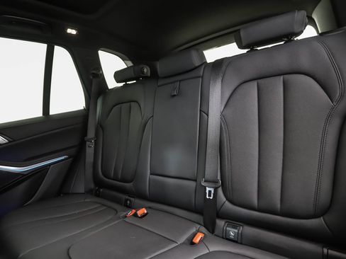 Used 2021 BMW X5 xDrive40i w/ Convenience Package AWD/4WD image 23