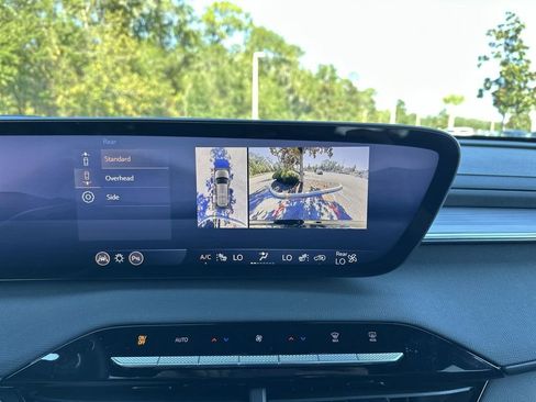 Used 2025 Buick Enclave Preferred image 21