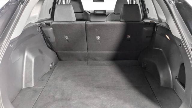Used 2019 Toyota RAV4 XLE FWD image 18