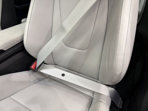 Certified 2024 Porsche Taycan 4S image 34