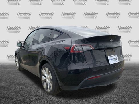 Used 2023 Tesla Model Y Long Range image 8
