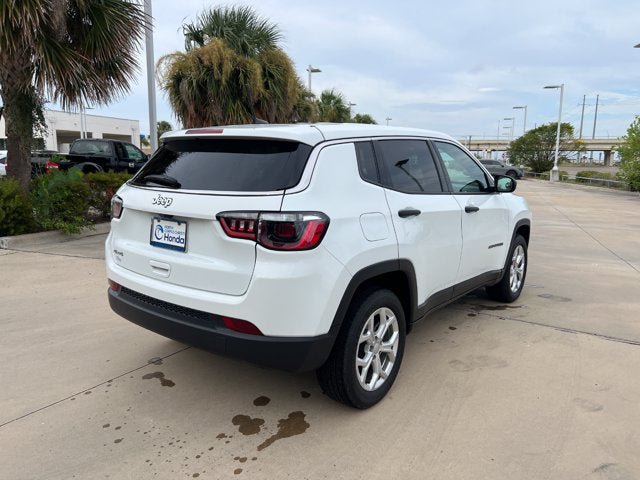 Used 2024 Jeep Compass Sport AWD/4WD image 6