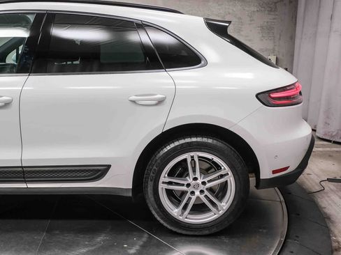 Used 2023 Porsche Macan AWD/4WD image 8