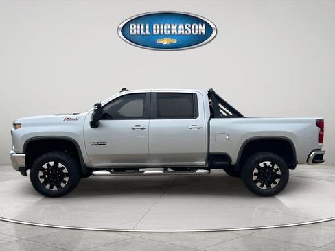 Used 2020 Chevrolet Silverado 2500 LT w/ Texas Edition AWD/4WD image 4
