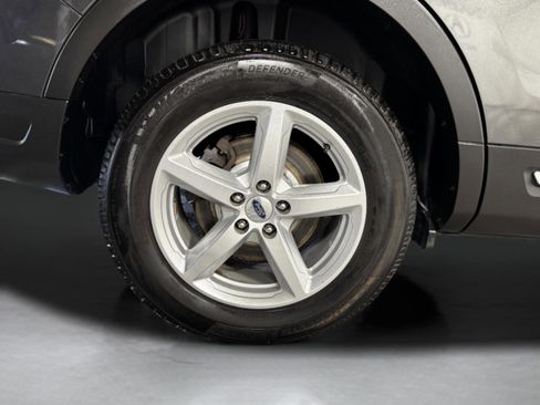 Used 2019 Ford Explorer XLT w/ Equipment Group 202A image 46