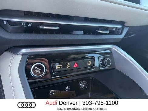 Used 2025 Audi Q5 Premium w/ Convenience Package image 7